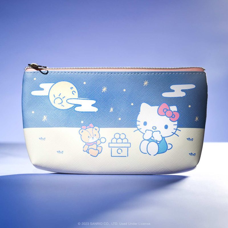 SMH10015P 01 HelloKittyandFriendsFlatPouch Product 00 Legal